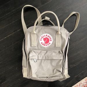 Gray Fjallraven Mini Kanken